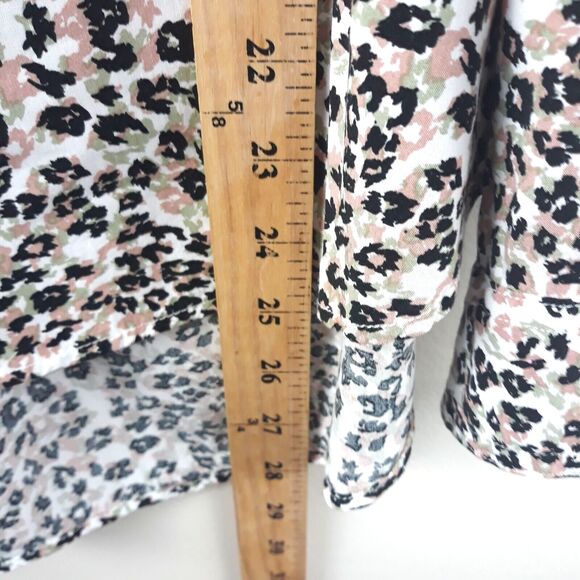 Velvet Heart Button Down Shirt Women M White Mauve Black Long Sleeve Collared - Picture 8 of 12